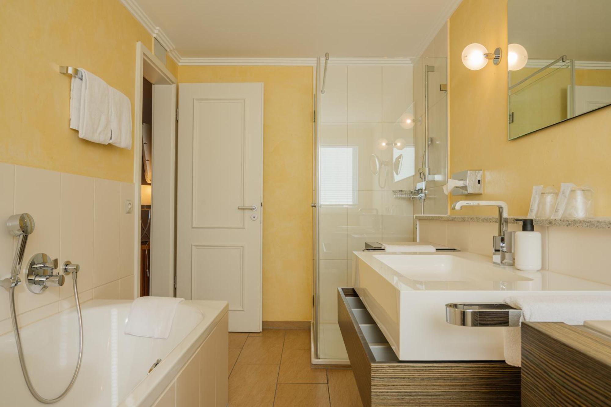 Gaestehaus Heinrich Schuechtermann บัดโรเทนเฟลเดอ ภายนอก รูปภาพ